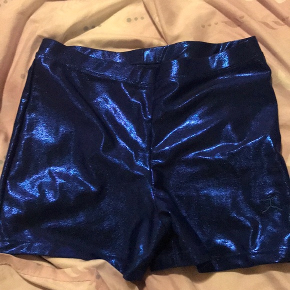 Gymnastics 🤸‍♀️ shorts - Picture 3 of 8